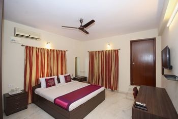 Oyo 2388 Hebbal Hotel บังกาลอร์ ภายนอก รูปภาพ